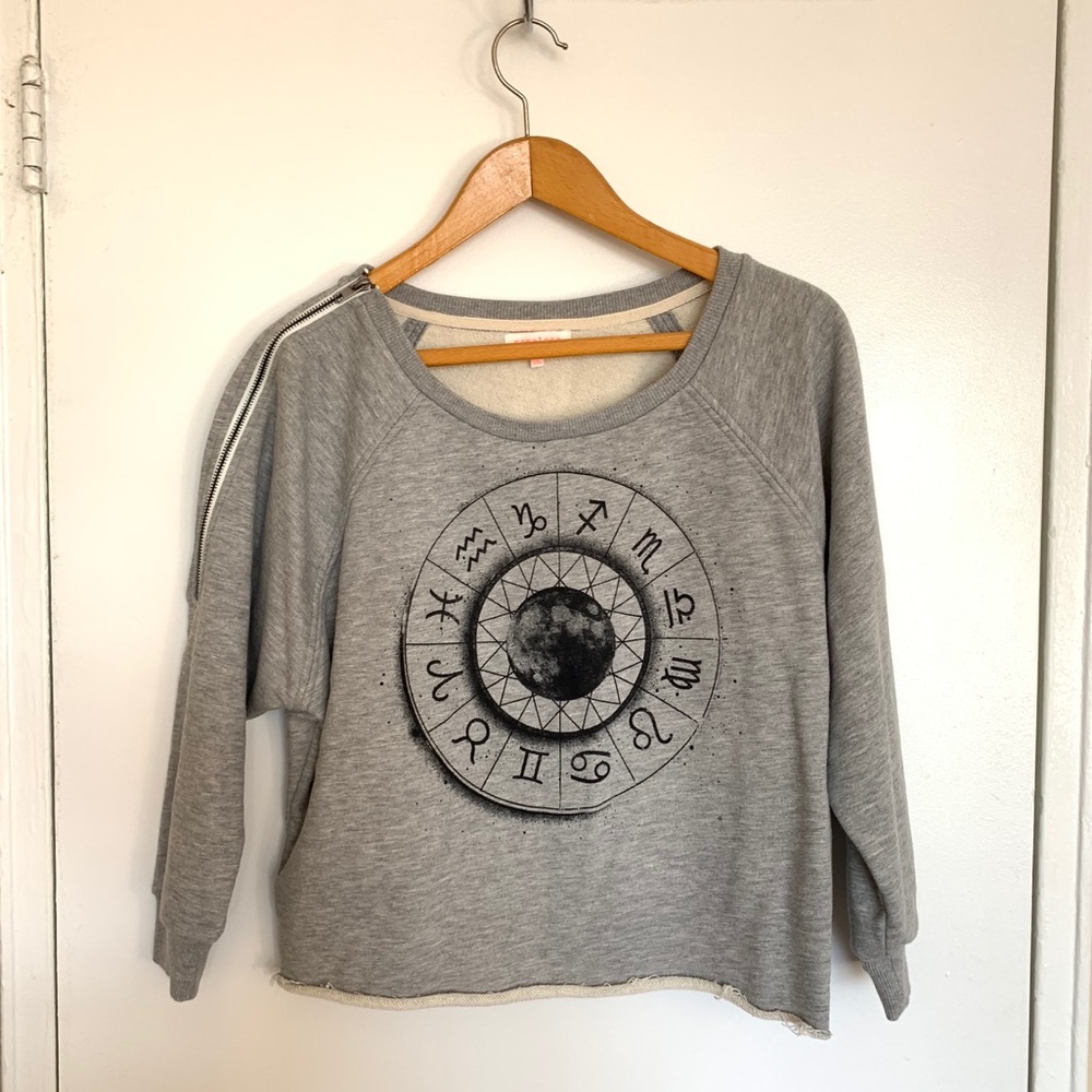 Nameless zodiac symbol pullover